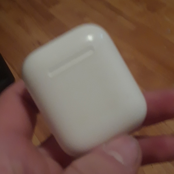 Apple Airpods (Gen 2)